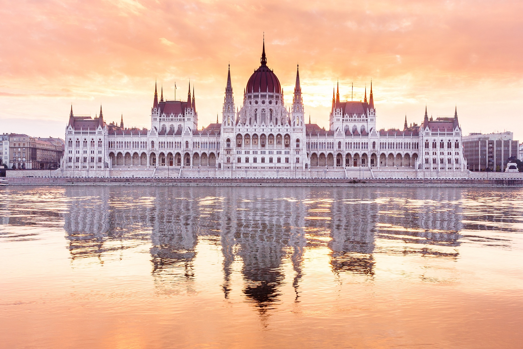 Budapest Országház eredeti fotó gránit gravírozás előkészítéséhez